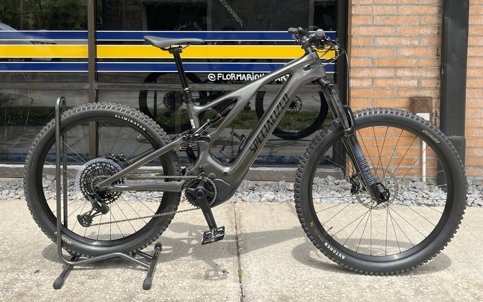 Premium electric bike available for guided Florida trail rides